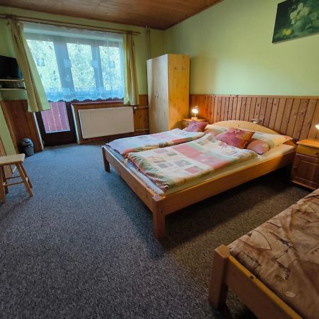 Privat U Milana Hlavna 316 Apartment ชเดียร์ ภายนอก รูปภาพ